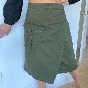 Mango Green Wrap Cargo Skirt, size small